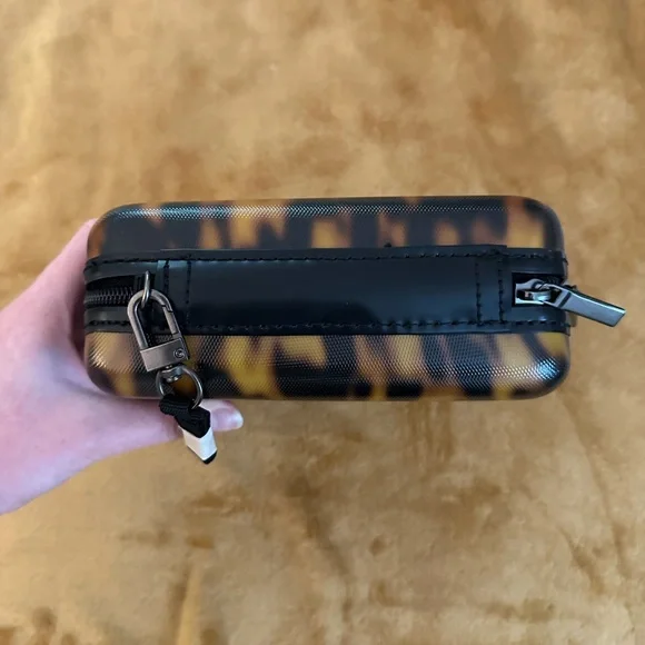 Open Story Hardside Toiletry Case Dopp Kit Tortoise NWT - Picture 2 of 6